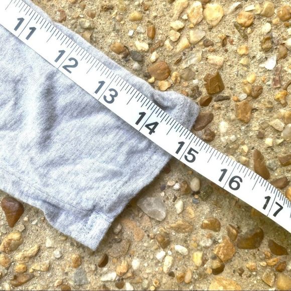 Altar’d State Gray Floral Deer Loose Tunic Top M - Picture 10 of 11